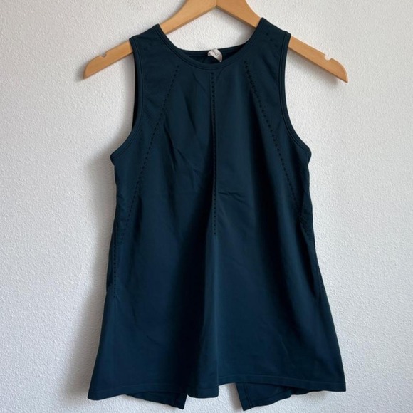 Athleta Tops - Athleta Womens Teal Pointelle Split Back Sleeveless Activewear Tank Top size XS